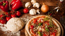 pizza-pizza-testo-muka-blyudo.jpg