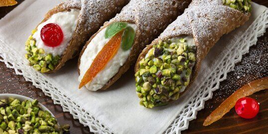 PRODUZIONE-cannolo-siciliano-ferrara.jpg